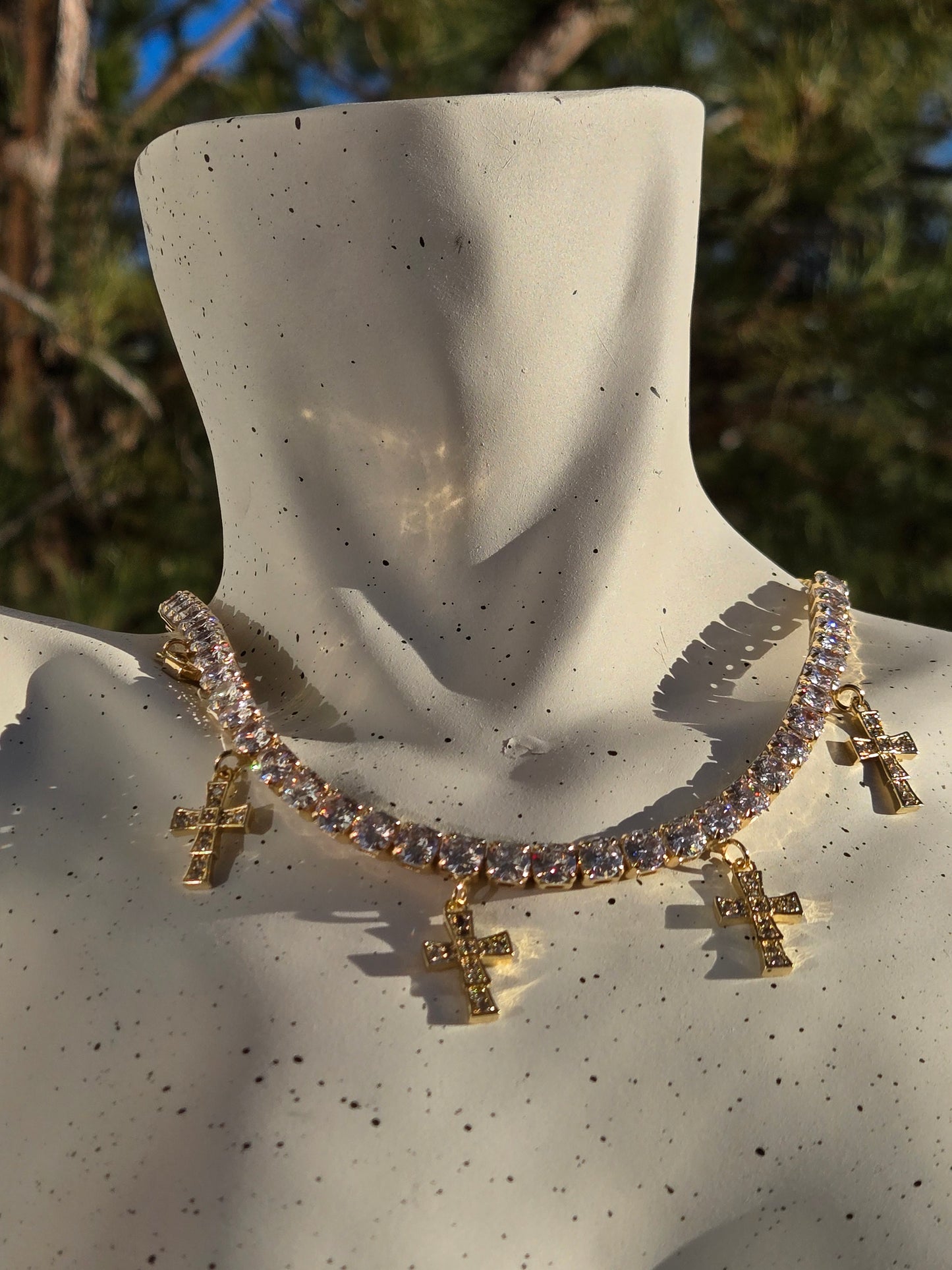 Cross charm choker