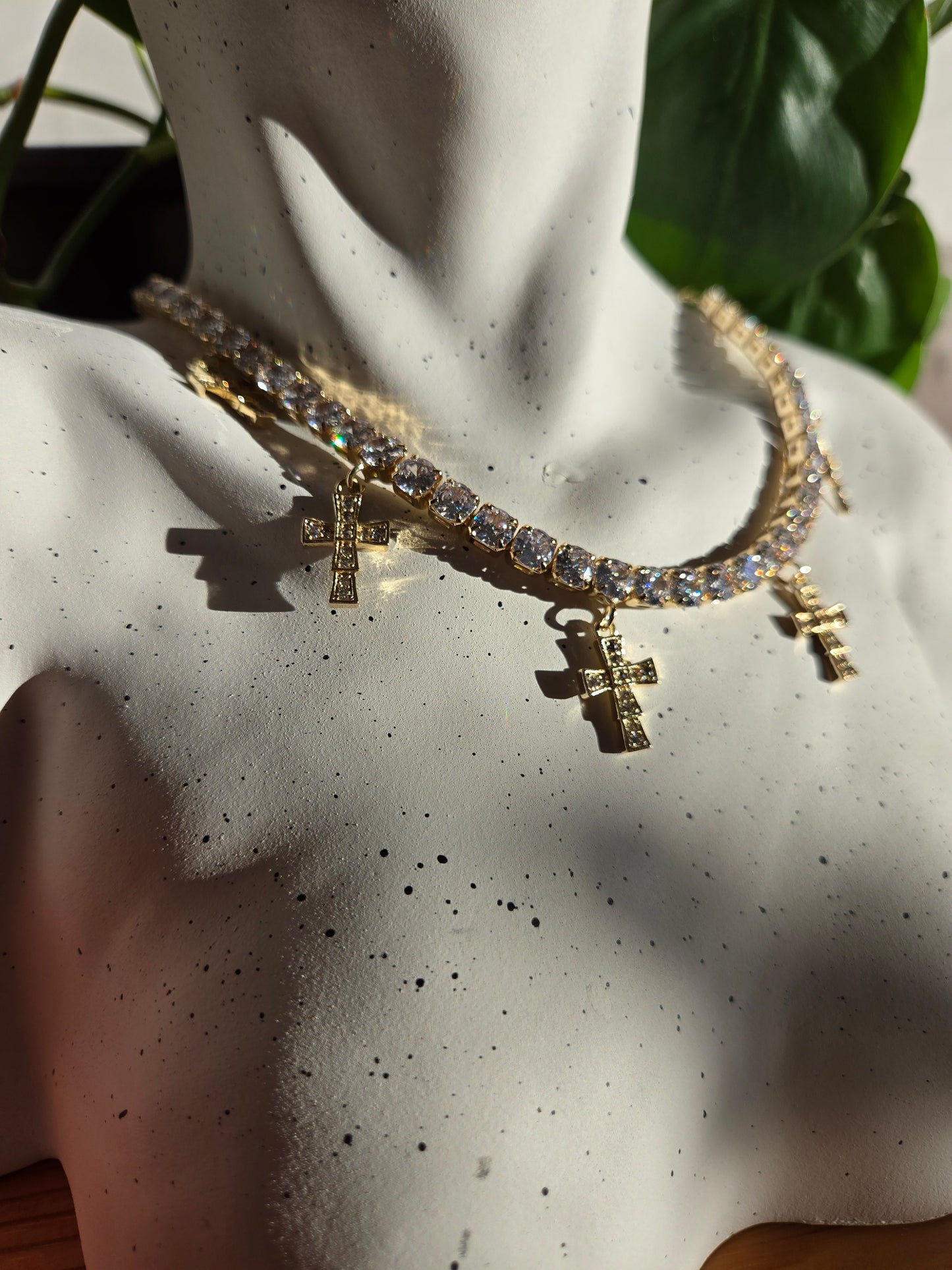 Cross charm choker
