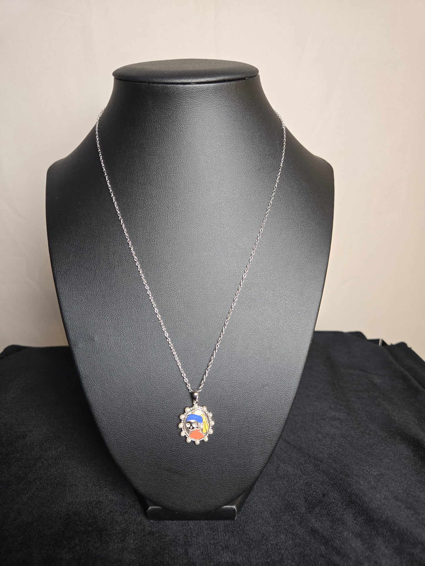 Pearl Earring Skull Necklace