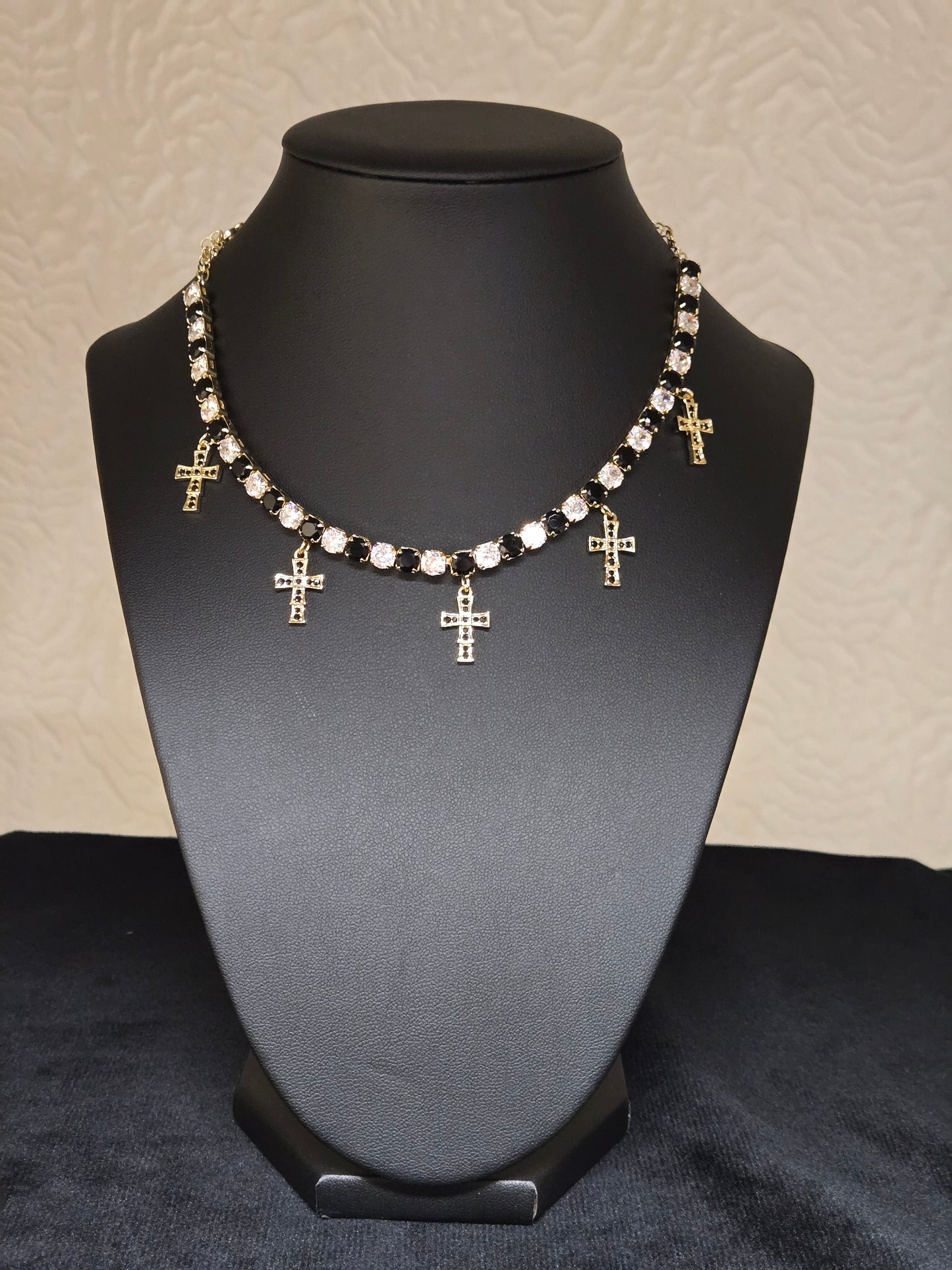 Black cross charms choker