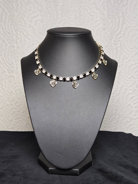 Black heart charms choker
