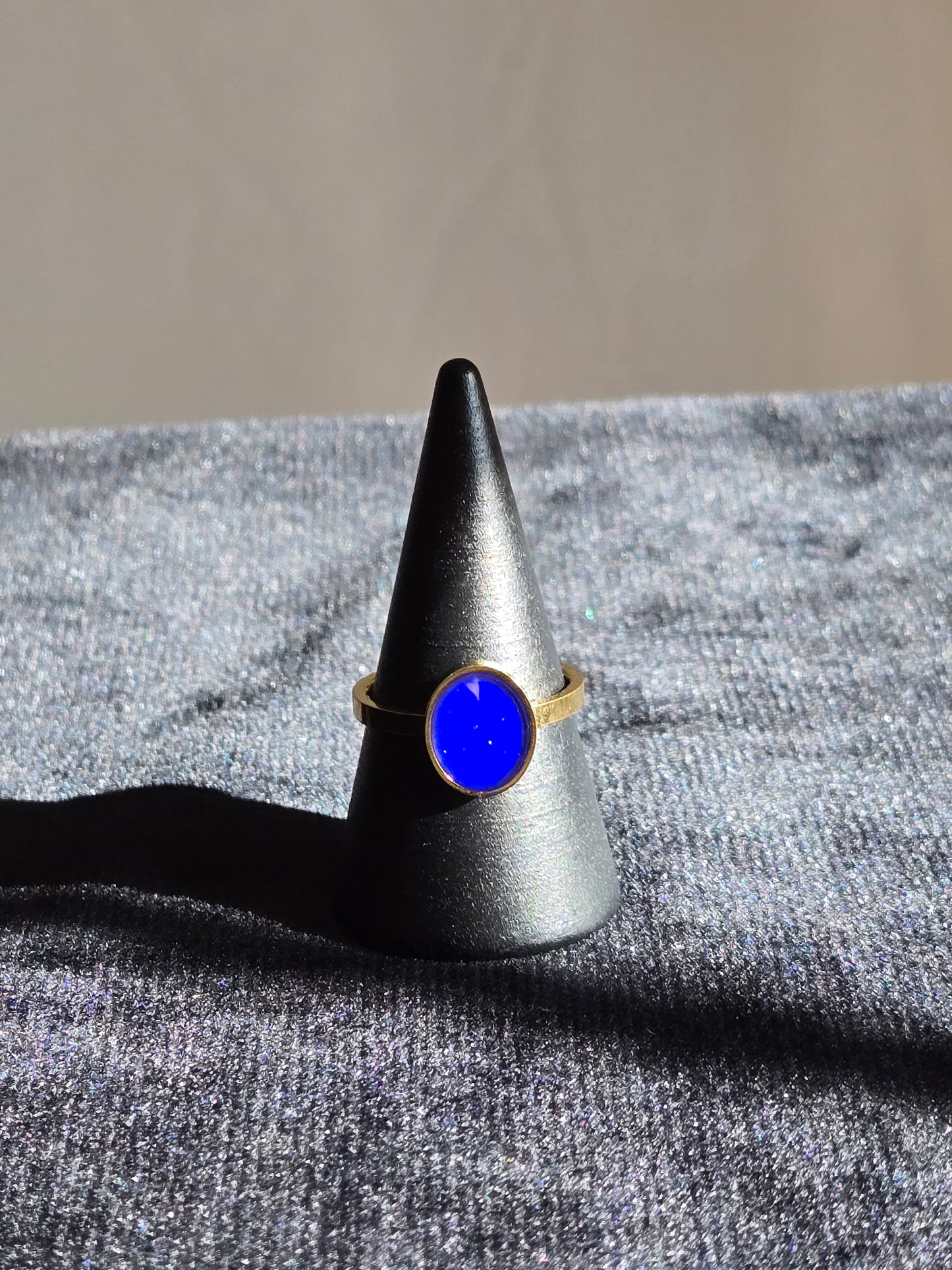 Moon moods ring
